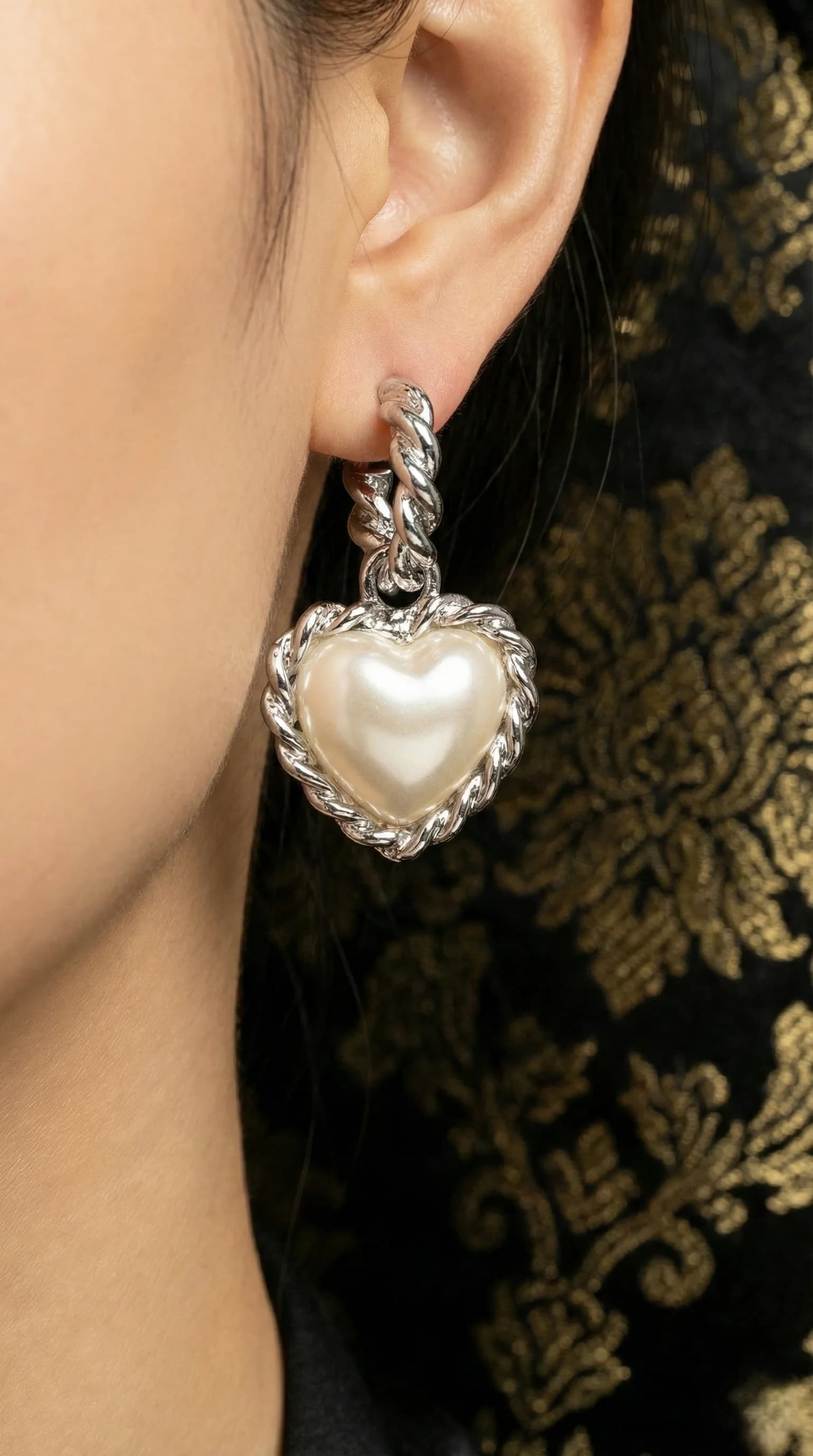 Braided Heart Pearl Drops packshot
