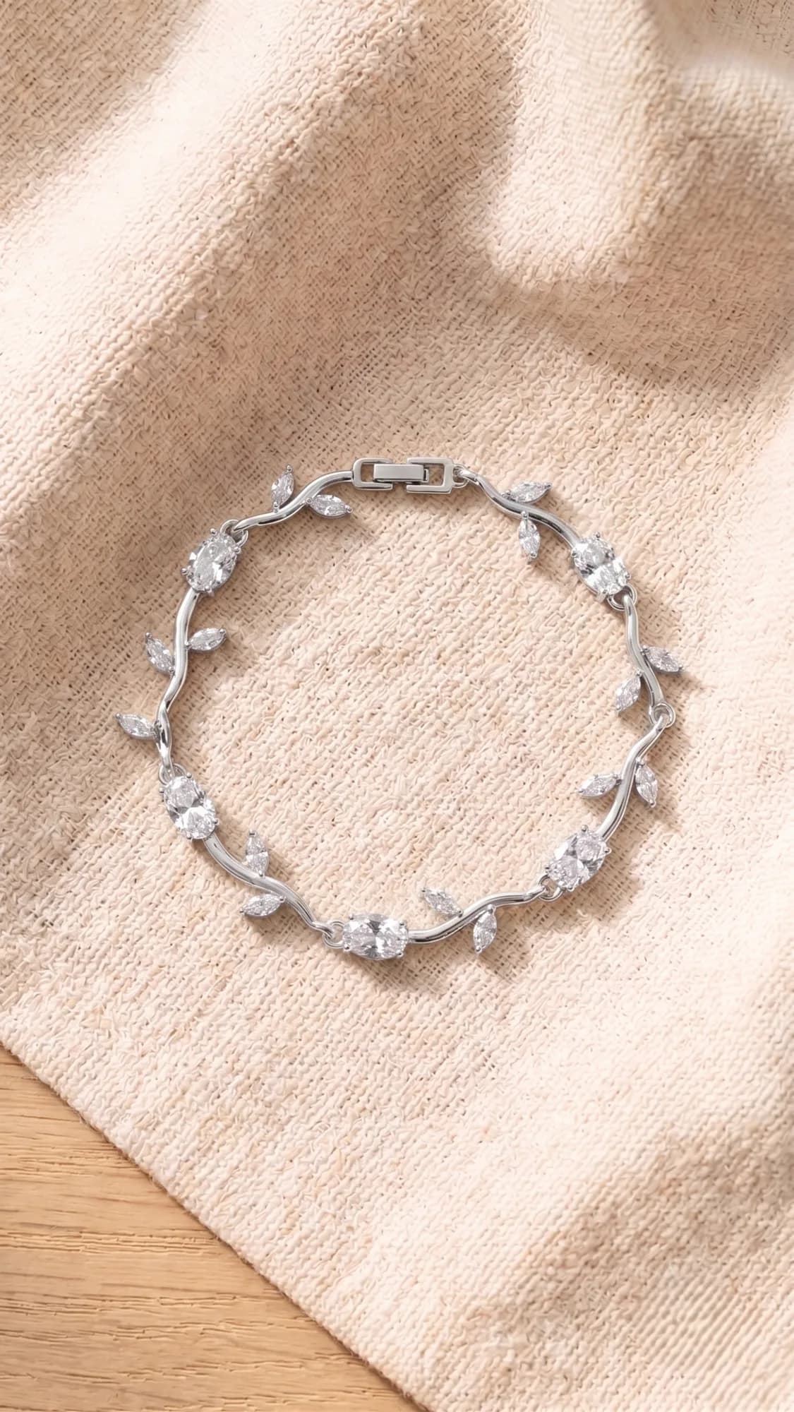 Tulip Vine Crystal Bracelet image