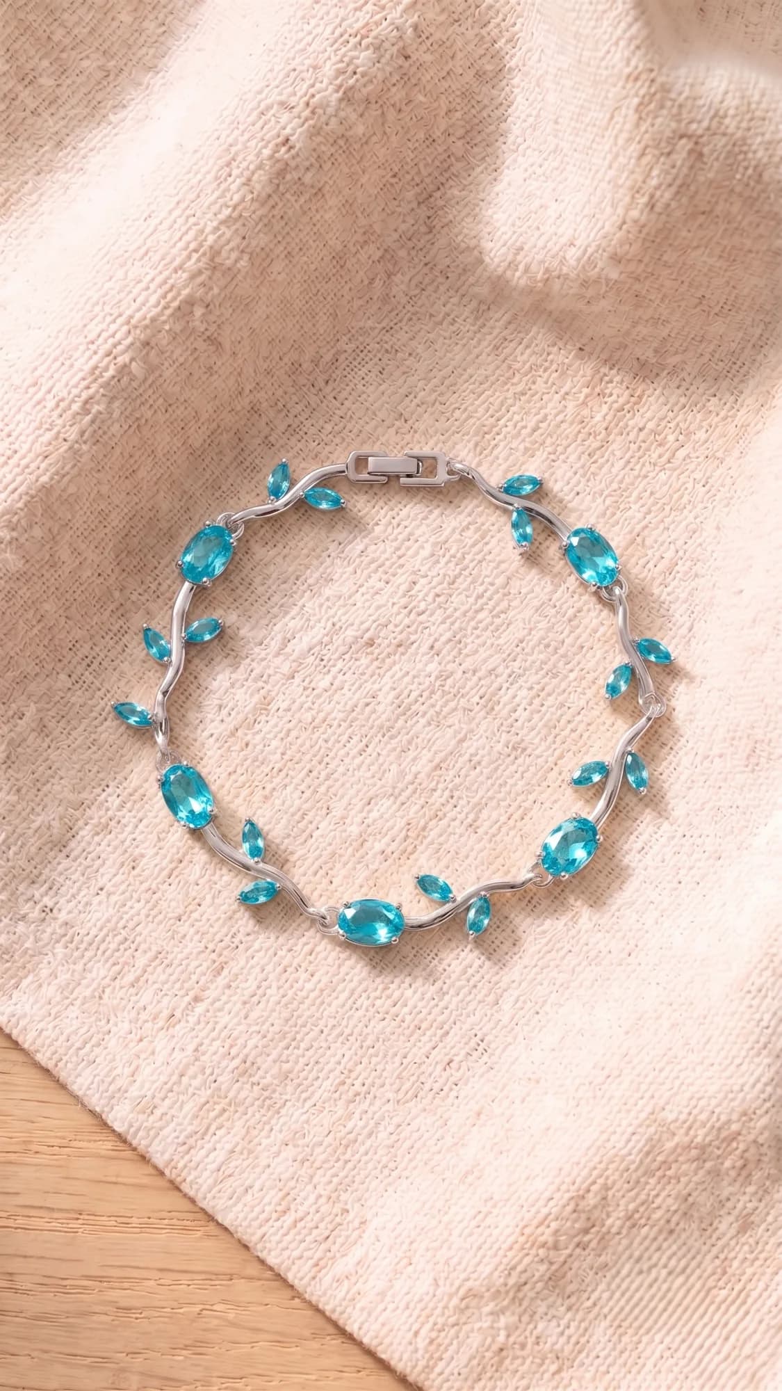 Tulip Vine Crystal Bracelet image