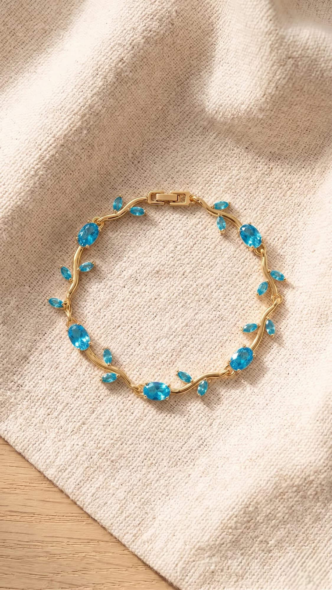 Tulip Vine Crystal Bracelet image